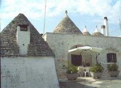 trullo nell'aia antica - puglia