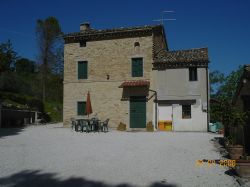 Vacanze in campagna tra mare e montagna - marche