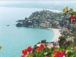 Solo €295 per Giugno! - Belle Villette sul mare con grande giardino - calabria